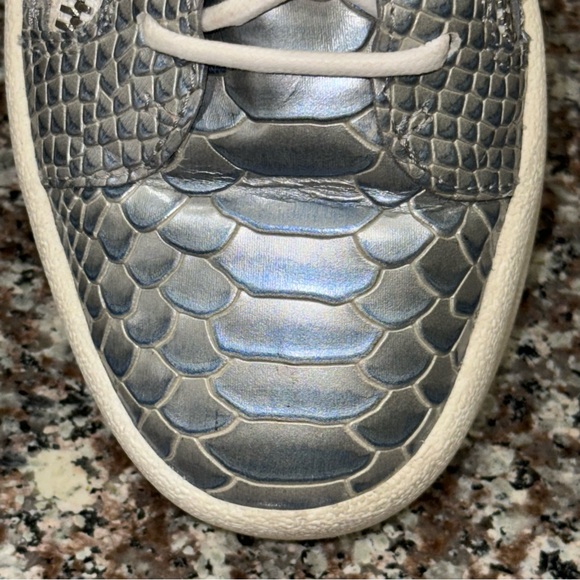 GIUSEPPE ZANOTTI Dual-Zip Textured Leather Sneakers - Picture 11 of 13